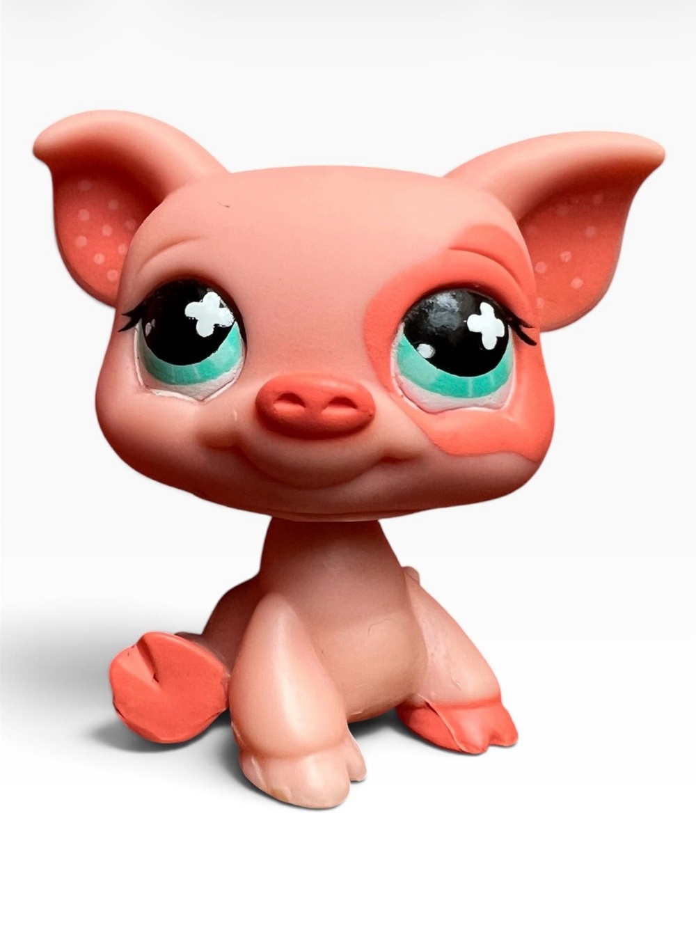 Littlest Pet Shop Coral Pink Piglet with Mint Green Eyes